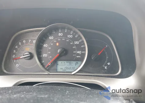 2014 Toyota Rav4 Xle z USA, uszkodzony, nr VIN JTMWFREV3EJ012968